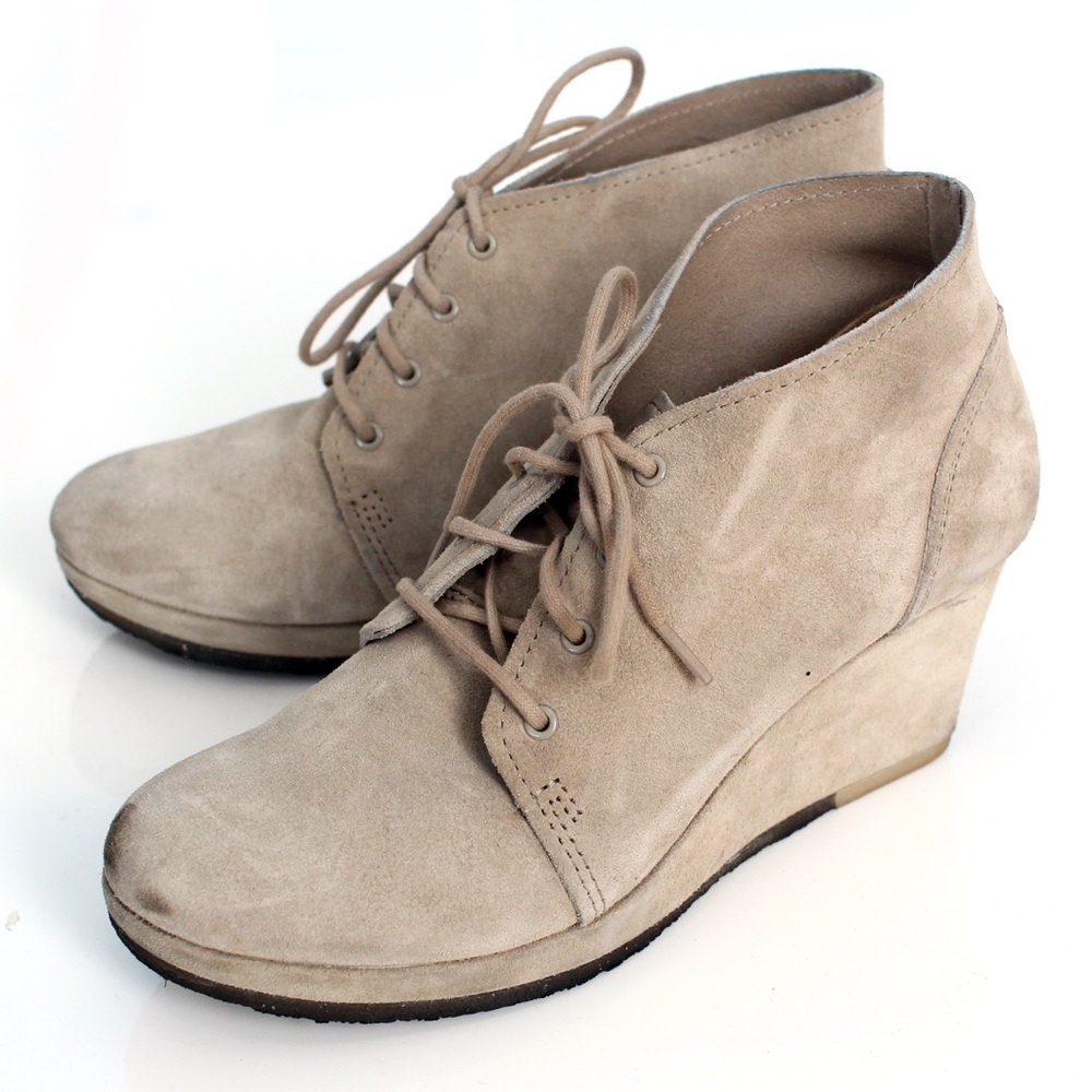 Authentic Tan Clarks Suede Wedge Boots